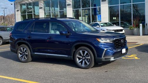 2025 Honda Pilot Touring