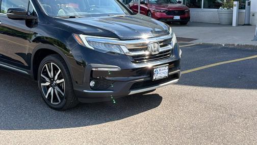 Crystal Black Pearl 2019 Honda Pilot Touring 7-Passenger