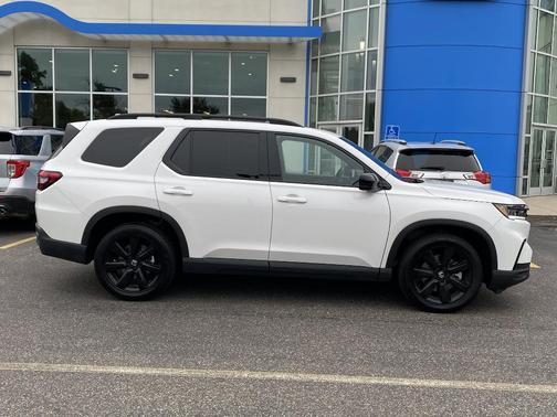 2025 Honda Pilot Black Edition