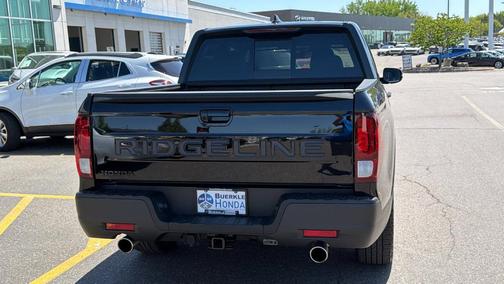 Crystal Black Pearl 2025 Honda Ridgeline RTL