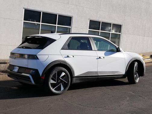 2025 Hyundai IONIQ 5 SEL