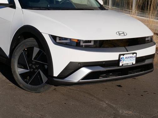 2025 Hyundai IONIQ 5 SEL