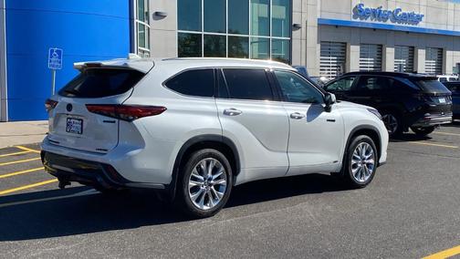 2021 Toyota Highlander Hybrid Limited