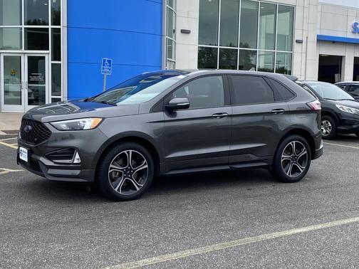 2019 Ford Edge ST