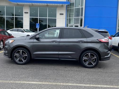 2019 Ford Edge ST