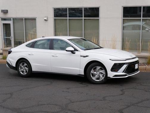 2025 Hyundai SONATA SE