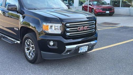 Onyx Black 2016 GMC Canyon SLE