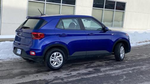 2023 Hyundai VENUE SE