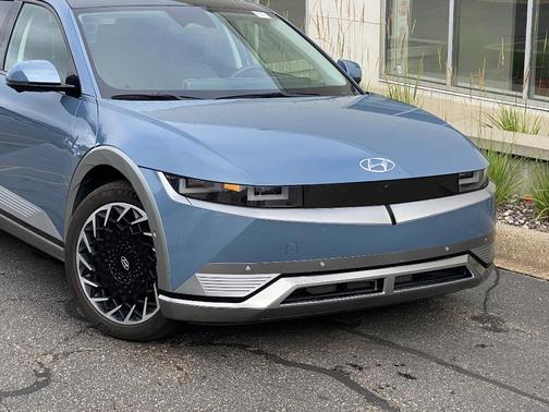 2023 Hyundai IONIQ 5 Limited