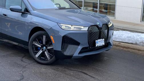 2025 BMW iX xDrive50