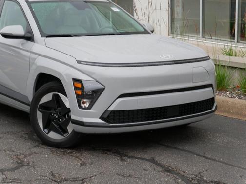 2024 Hyundai KONA EV SEL