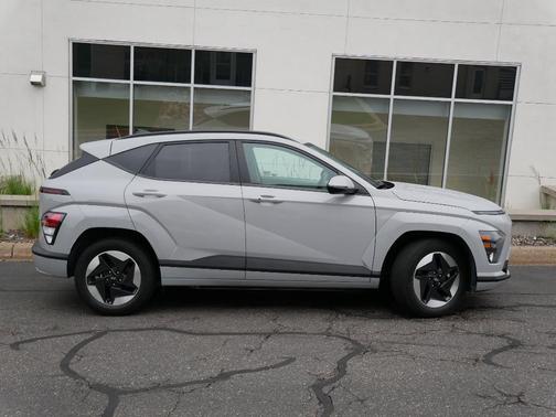 2024 Hyundai KONA EV SEL