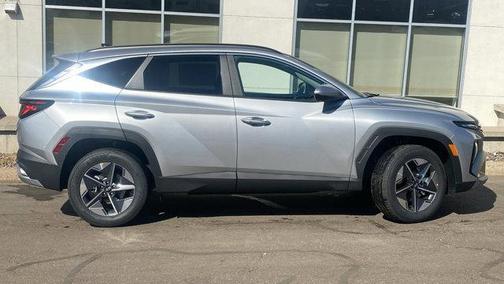 Shimmering Silver 2026 Hyundai TUCSON SEL