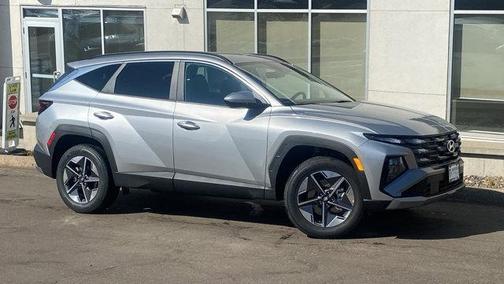 Shimmering Silver 2026 Hyundai TUCSON SEL
