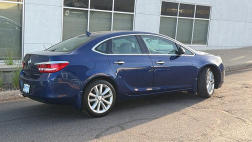 Luxo Blue Metallic 2014 Buick Verano Base