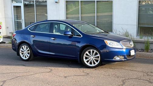 Luxo Blue Metallic 2014 Buick Verano Base
