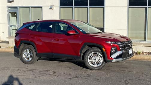 2025 Hyundai TUCSON SE