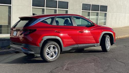 2025 Hyundai TUCSON SE