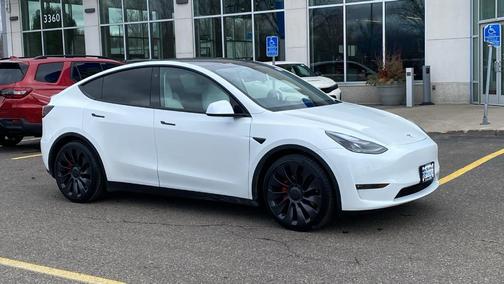 2023 Tesla Model Y Performance
