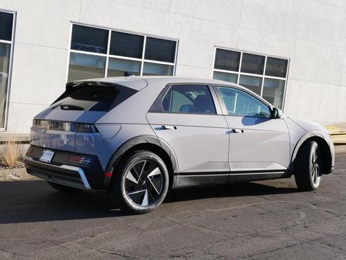 2025 Hyundai IONIQ 5 SE Standard Range