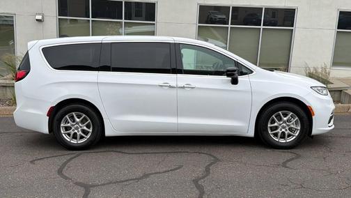 Bright White Clearcoat 2025 Chrysler Pacifica Select