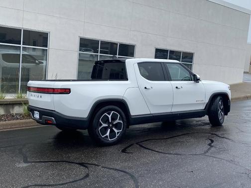 2022 Rivian R1T Adventure Package
