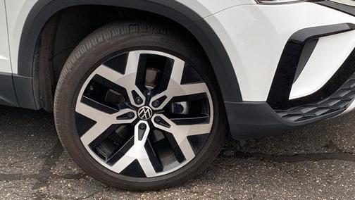 2023 Volkswagen Taos 1.5T SEL