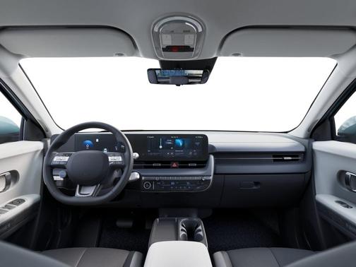 2026 Hyundai IONIQ 5 SE