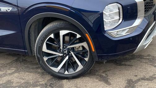 2023 Mitsubishi Outlander PHEV SEL