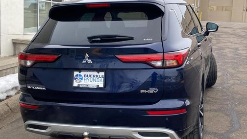 Cosmic Blue Metallic 2023 Mitsubishi Outlander PHEV SEL