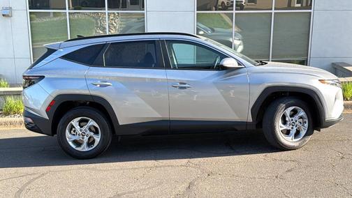 Shimmering Silver 2023 Hyundai TUCSON SEL