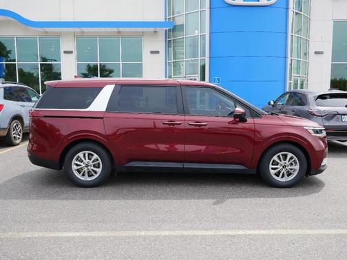 2022 Kia Carnival LXS