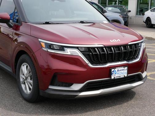 2022 Kia Carnival LXS