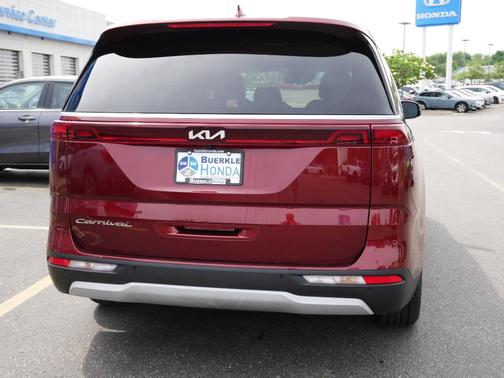 2022 Kia Carnival LXS