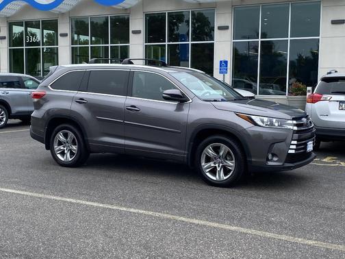 2017 Toyota Highlander Limited
