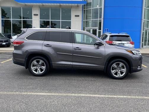 2017 Toyota Highlander Limited