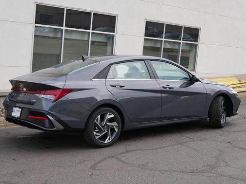 2025 Hyundai ELANTRA HEV Limited