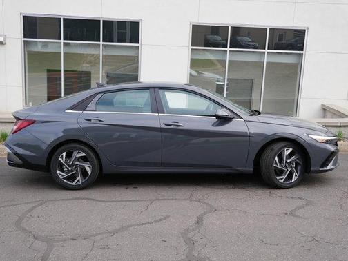 2025 Hyundai ELANTRA HEV Limited