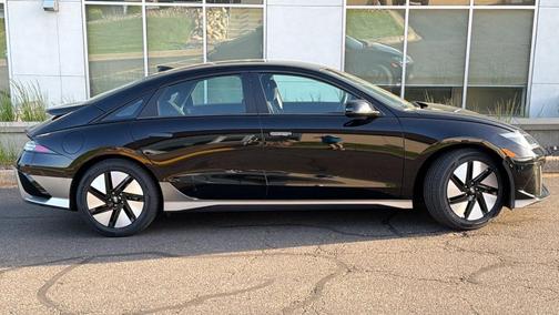 Onyx Black 2023 Hyundai IONIQ 6 SE
