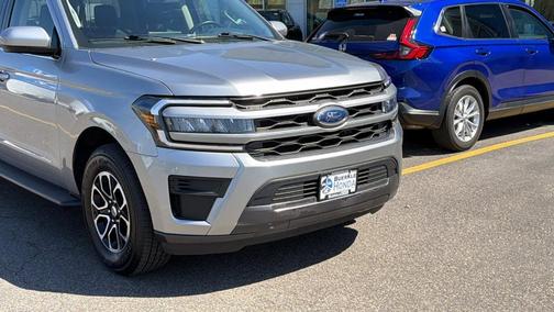 Iconic Silver Metallic 2024 Ford Expedition Max XLT
