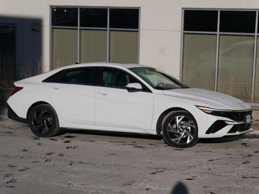 2025 Hyundai ELANTRA HEV Limited