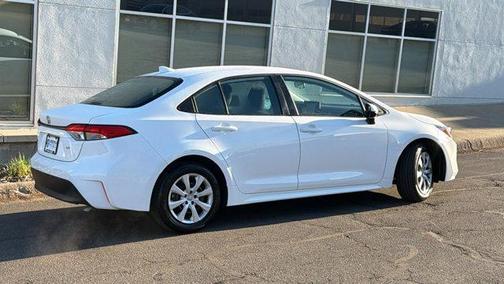 Wind Chill Pearl 2025 Toyota Corolla LE