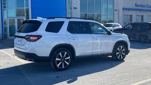 2024 Honda Pilot Touring