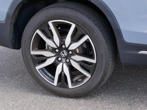 2022 Honda Pilot Touring 7-Passenger