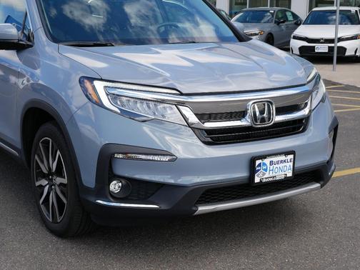 2022 Honda Pilot Touring 7-Passenger