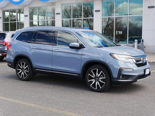 2022 Honda Pilot Touring 7-Passenger