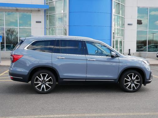 2022 Honda Pilot Touring 7-Passenger