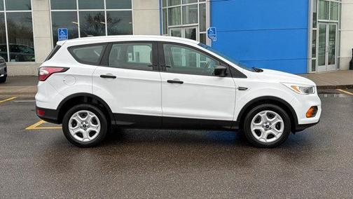 Oxford White 2017 Ford Escape S
