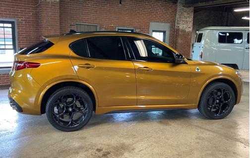 2023 Alfa Romeo Stelvio Quadrifoglio