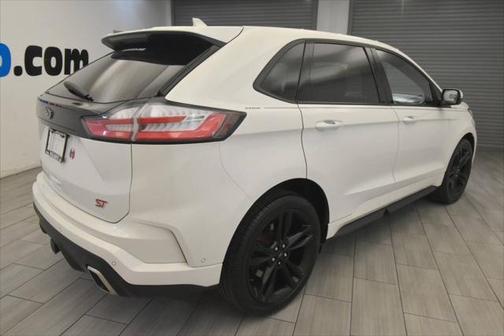 2020 Ford Edge ST